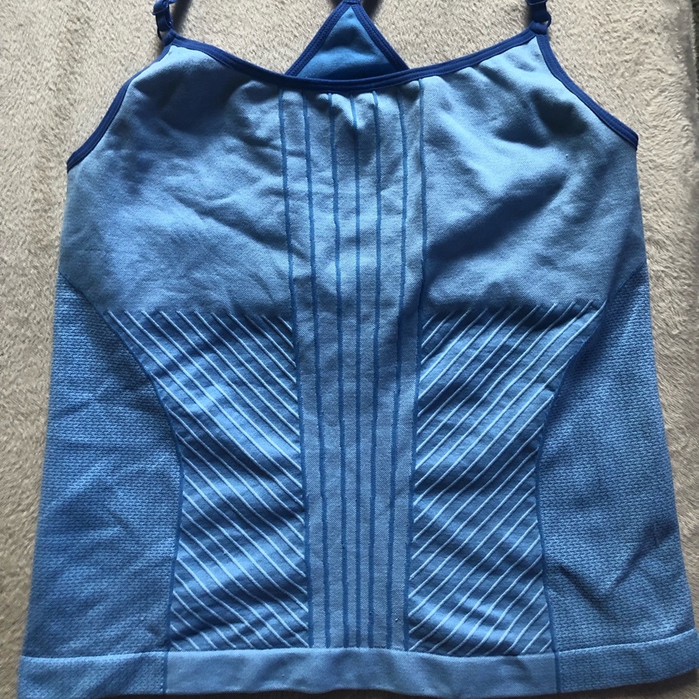 Nike athletic support tank top medium